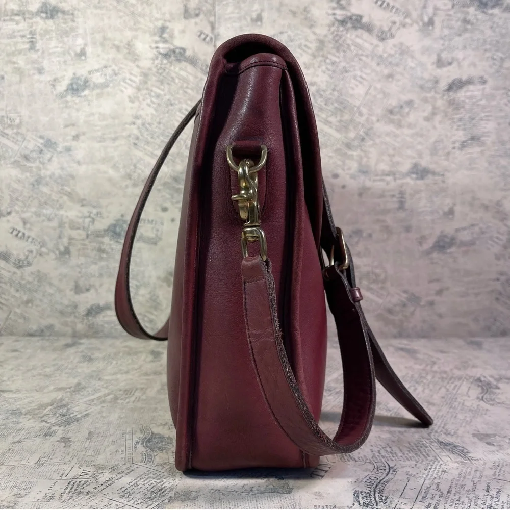 COACH Vintage Lexington Brief No. 015-2041 Made in the United States